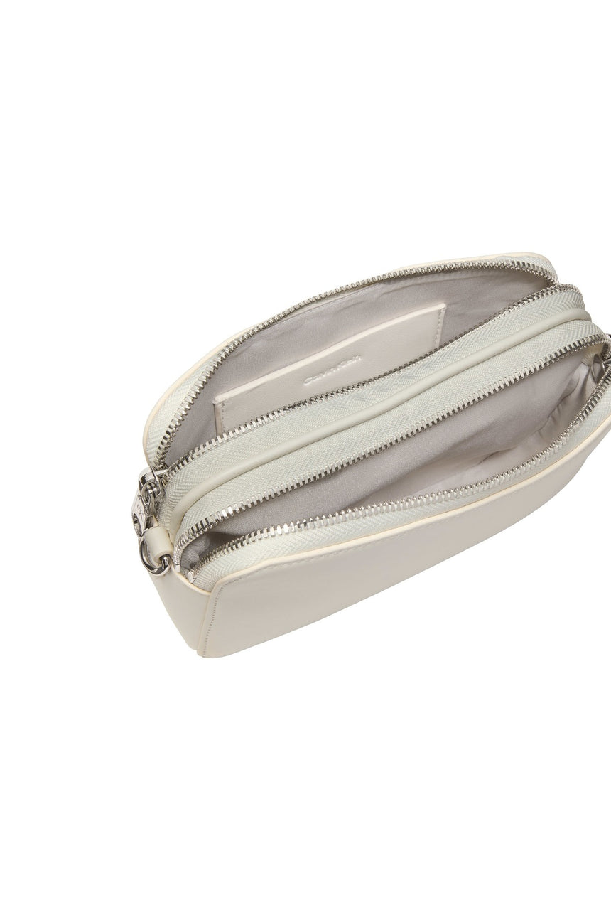 Calvin Klein Kadın WEBBING DOUBLE STRAP CAMERA BAG LV04F3165G - Haki
