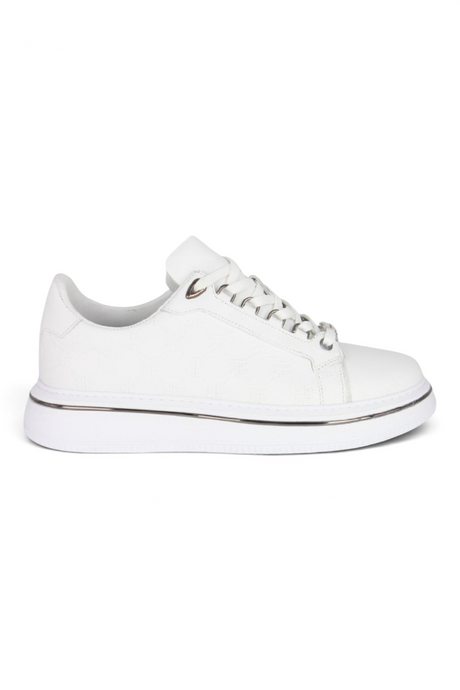 Sporline Pierre Cardin 10231 beyaz erkek sneaker, yan yüzeyinde kabartmalı desenli detaylara sahip şık spor ayakkabı.