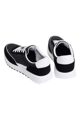 Sporline Calvin Klein siyah deri erkek sneaker, beyaz tabanlı ve bağcıklı günlük spor ayakkabı tasarımı.
