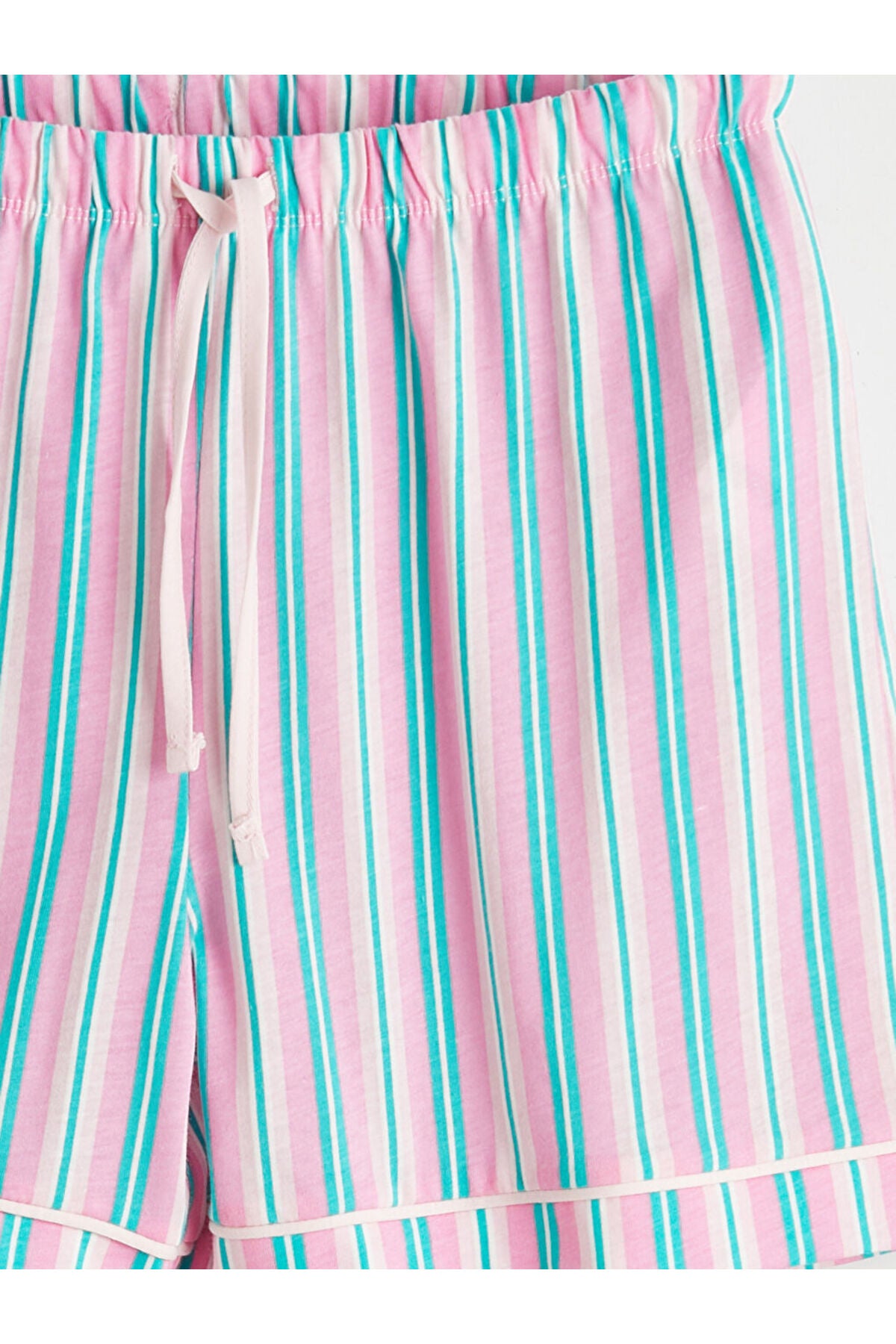LC Waikiki Kadın Çizgili Şortlu Pijama Takımı S6BS24B8 - Karışık