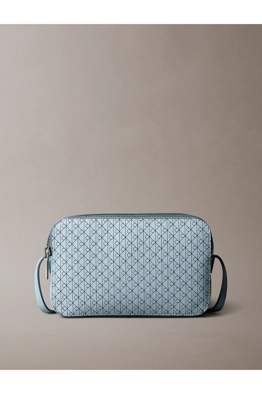 Calvin Klein Kadın EMBLEM AOP ELONGATED CAMERA BAG LV04F3268G - Mavi