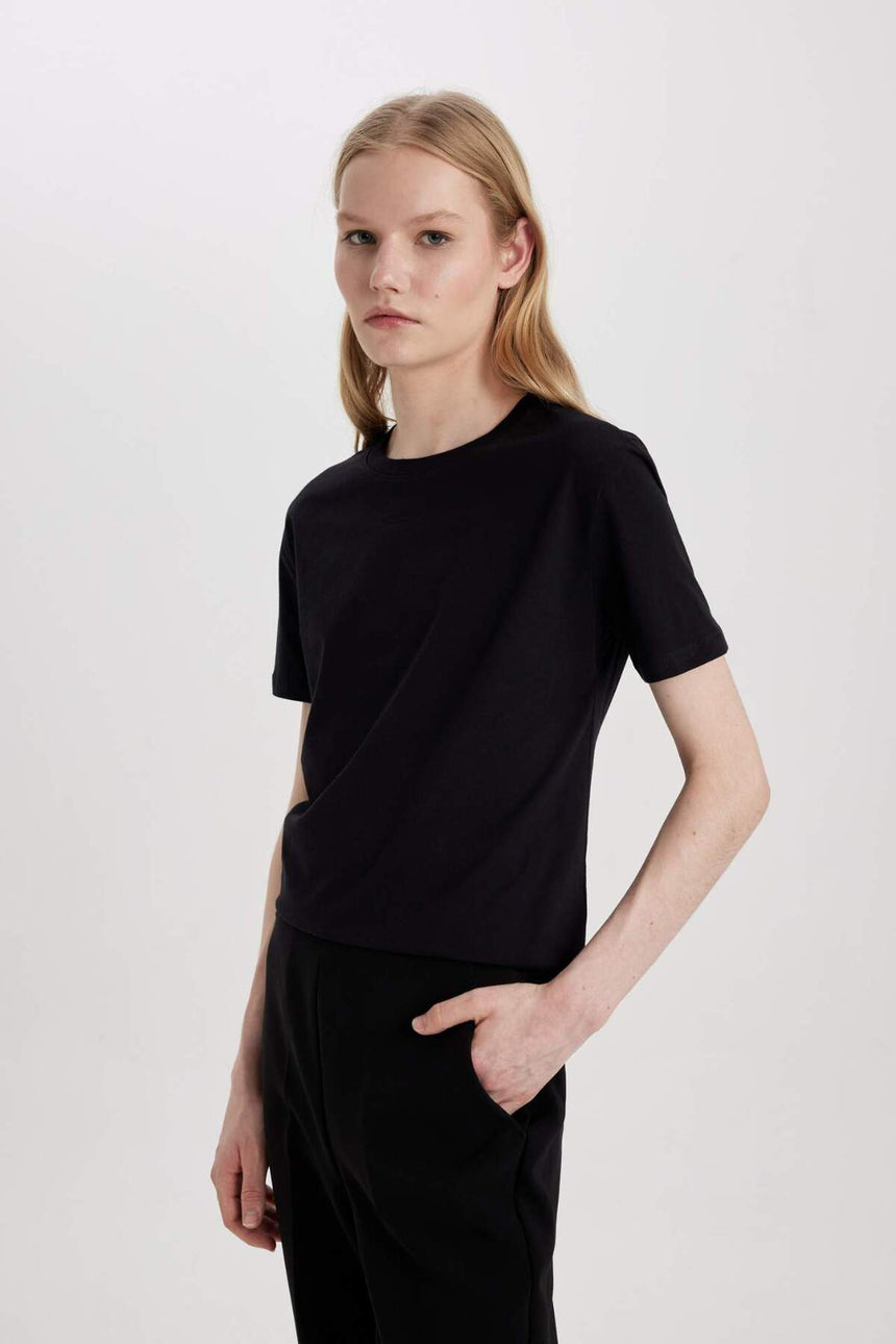 DeFacto Kadın Kısa Kollu T-Shirt W9584AZ - Siyah