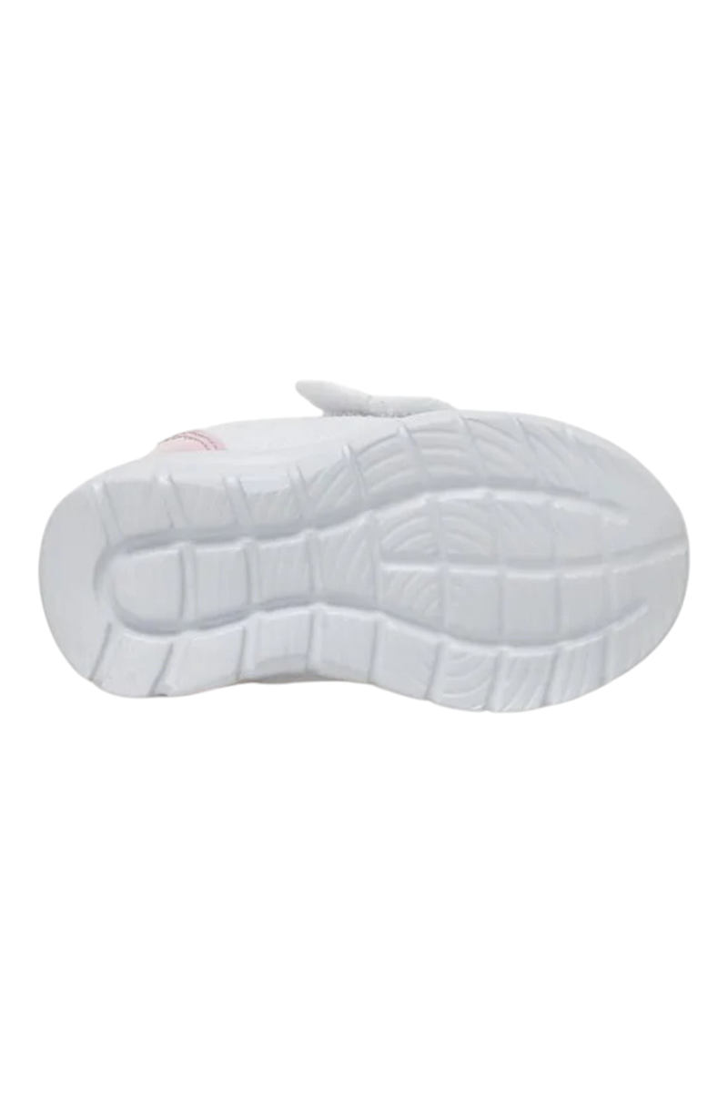 Sporline Kinetix 5P Buffy beyaz tekstil kadın sneaker ayakkabının alt taban görünümü