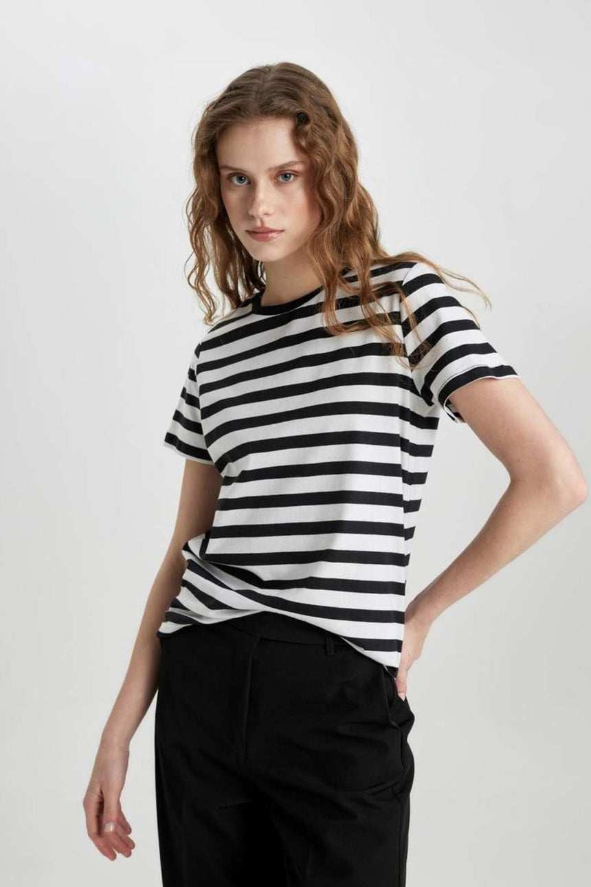 Defacto Kadın Short Sleeve T-Shirt C2612AX - Siyah