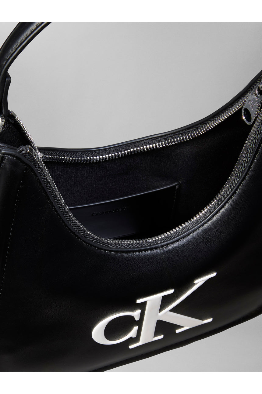 Calvin Klein Kadın BOLD CK SMALL CRESCENT BAG LV04F3561G - Siyah