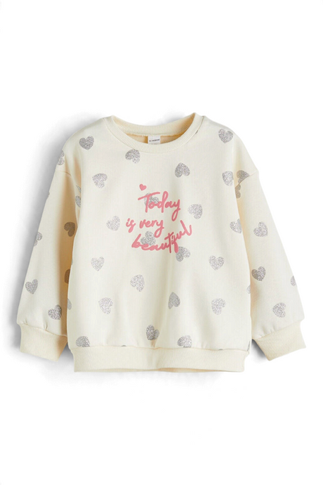 Sporline LC Waikiki ekru renkli, kalp desenli ve Today is very beautiful yazılı çocuk sweatshirt