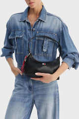 Tommy Hilfiger Kadın TJW CITY CHARM SHOULDER BAG AW0AW18458BDS - Siyah