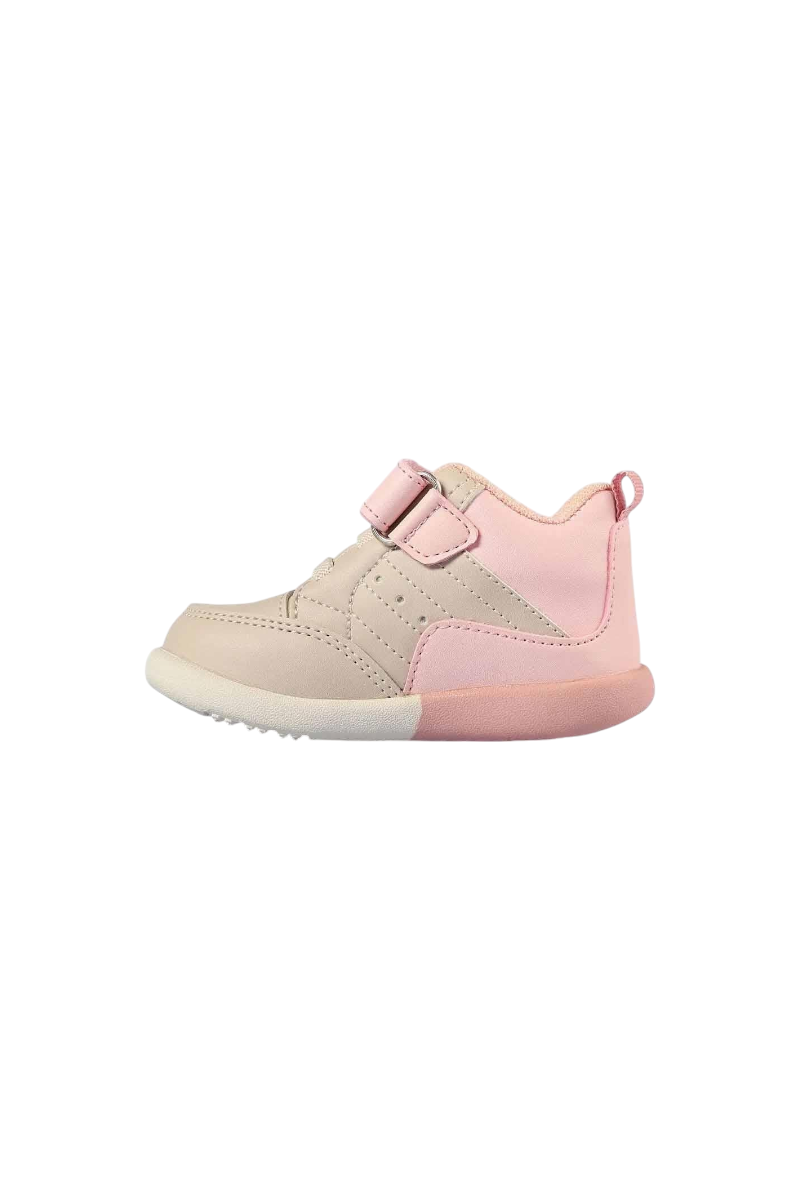 Sporline Vicco pudra pembe suni deri çocuk outdoor ayakkabı, cırt cırtlı tasarım ve dayanıklı taban yapısı.