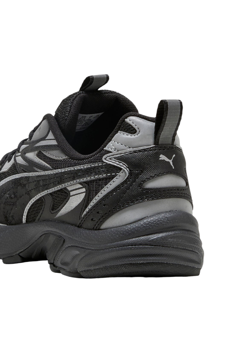Sporline Puma Milenio Tech Wmns DayINight siyah ve gri kadın sneaker ayakkabının arka topuk detayı