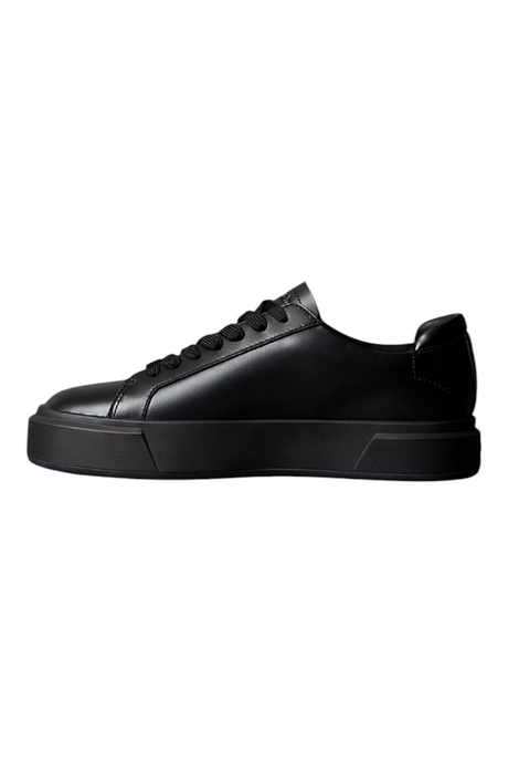 Sporline Calvin Klein siyah deri kadın sneaker, düz tabanlı şık ve minimalist günlük ayakkabı tasarımı