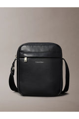 Calvin Klein Raised Reporter Erkek Postacı Çantası LV04D3160G - Siyah
