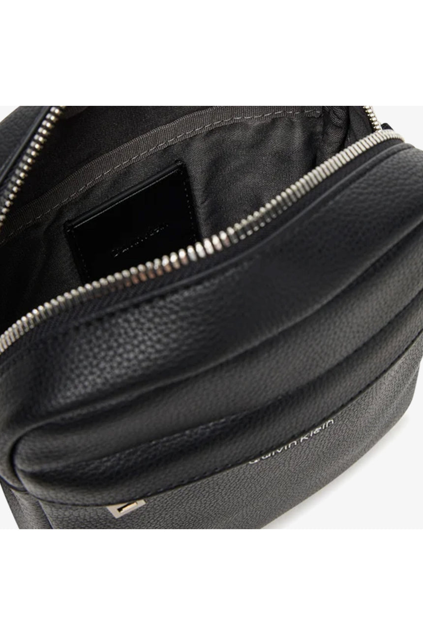 Calvin Klein Erkek RAISED REPORTER LV04D3160G - Siyah