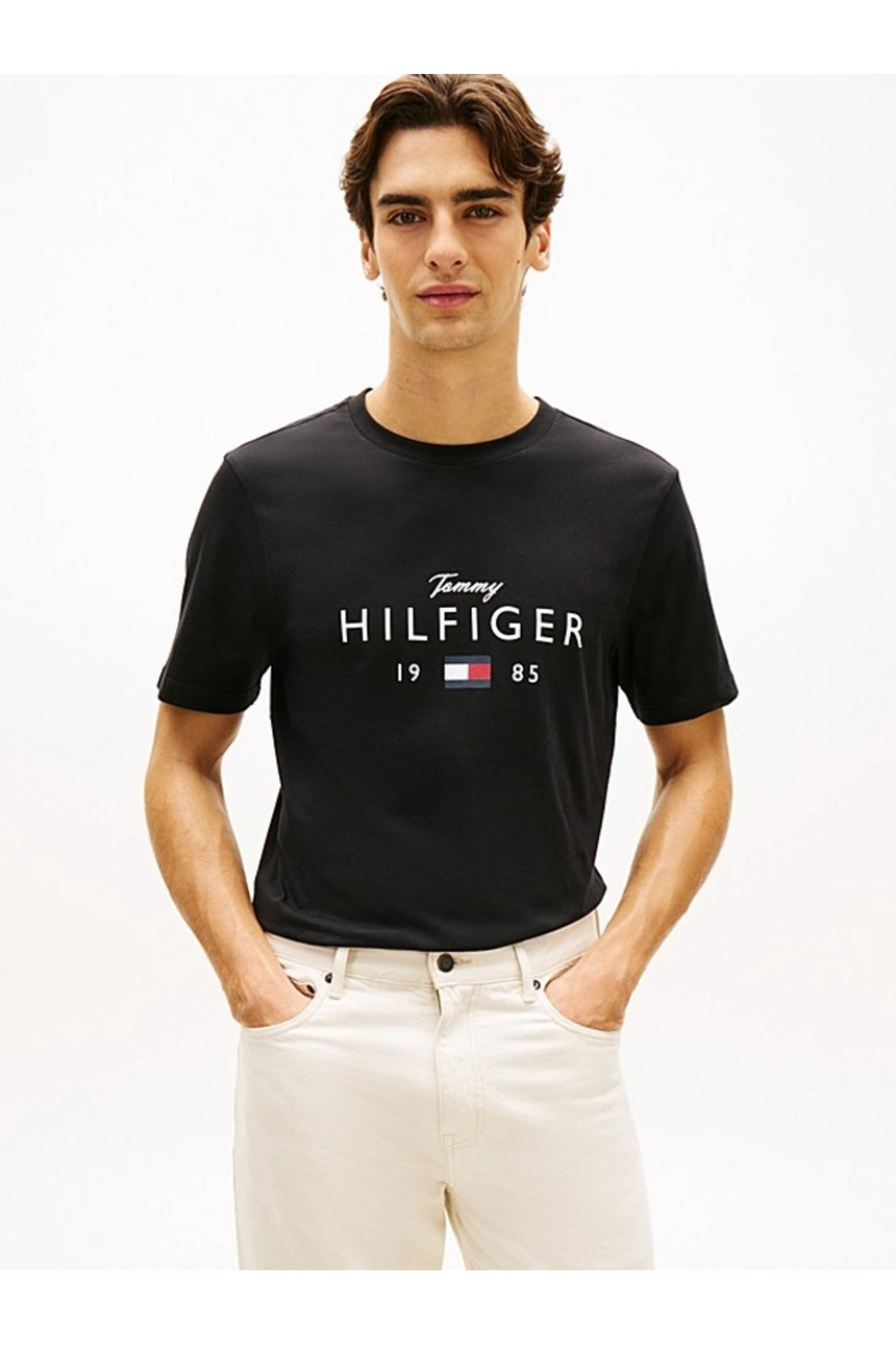 Tommy Hilfiger Erkek BRAND LOVE BIG HILFIGER TEE MW0MW41455 - Siyah