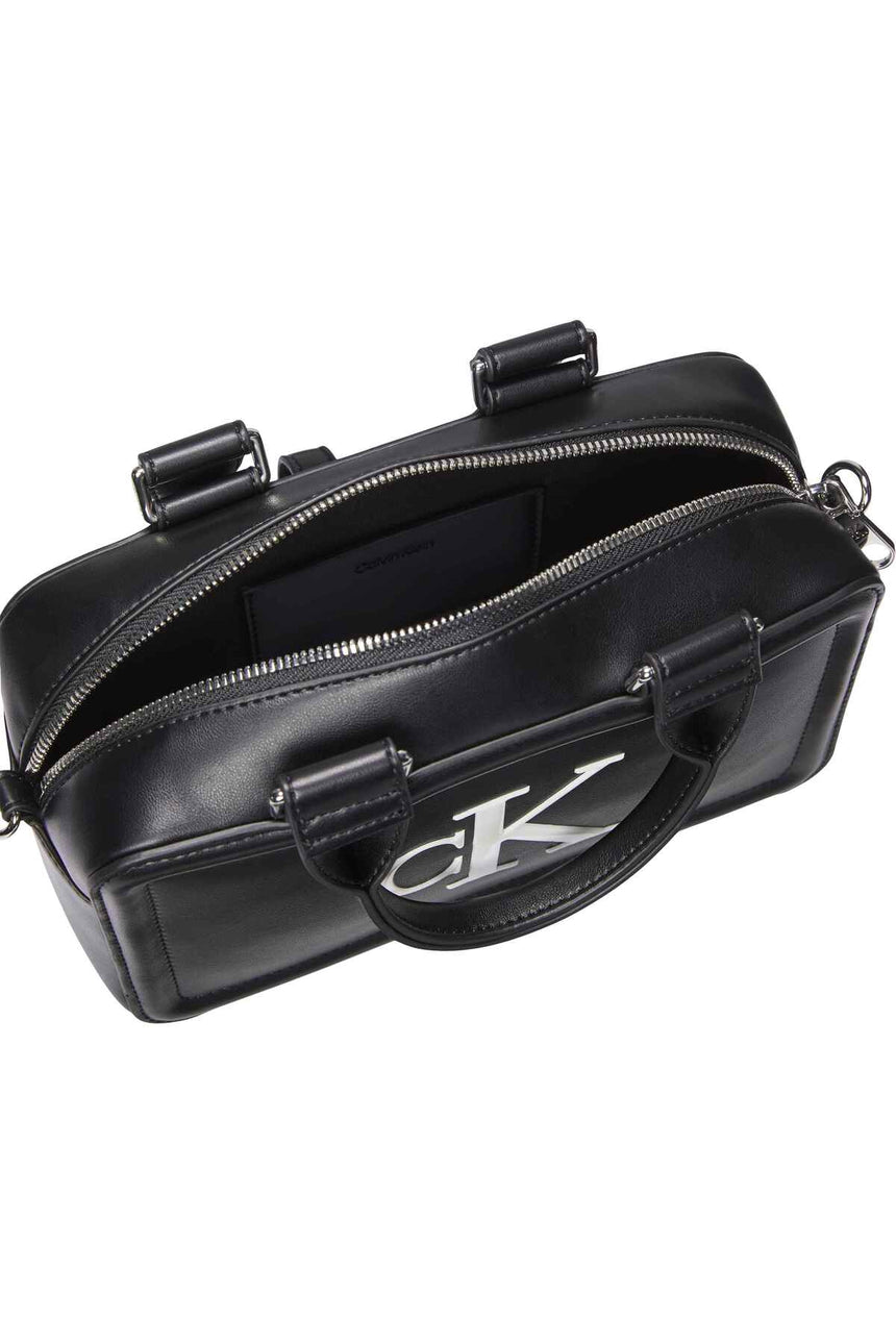 Calvin Klein Kadın BOLD CK BAULETTO CROSSBODY LV04F3411G - Siyah