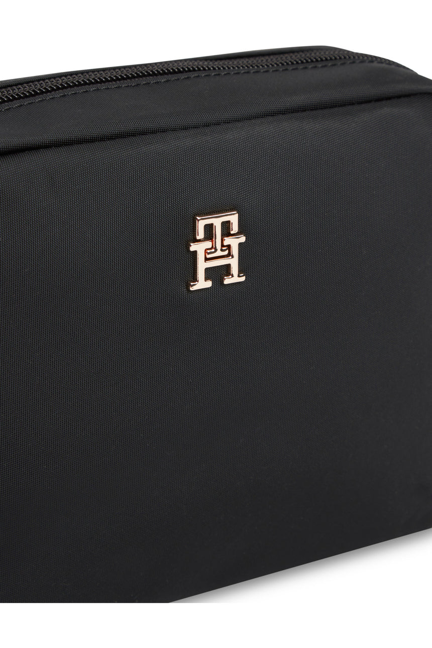 Tommy Hilfiger Kadın POPETTE CAMERA BAG AW0AW17704 - Siyah