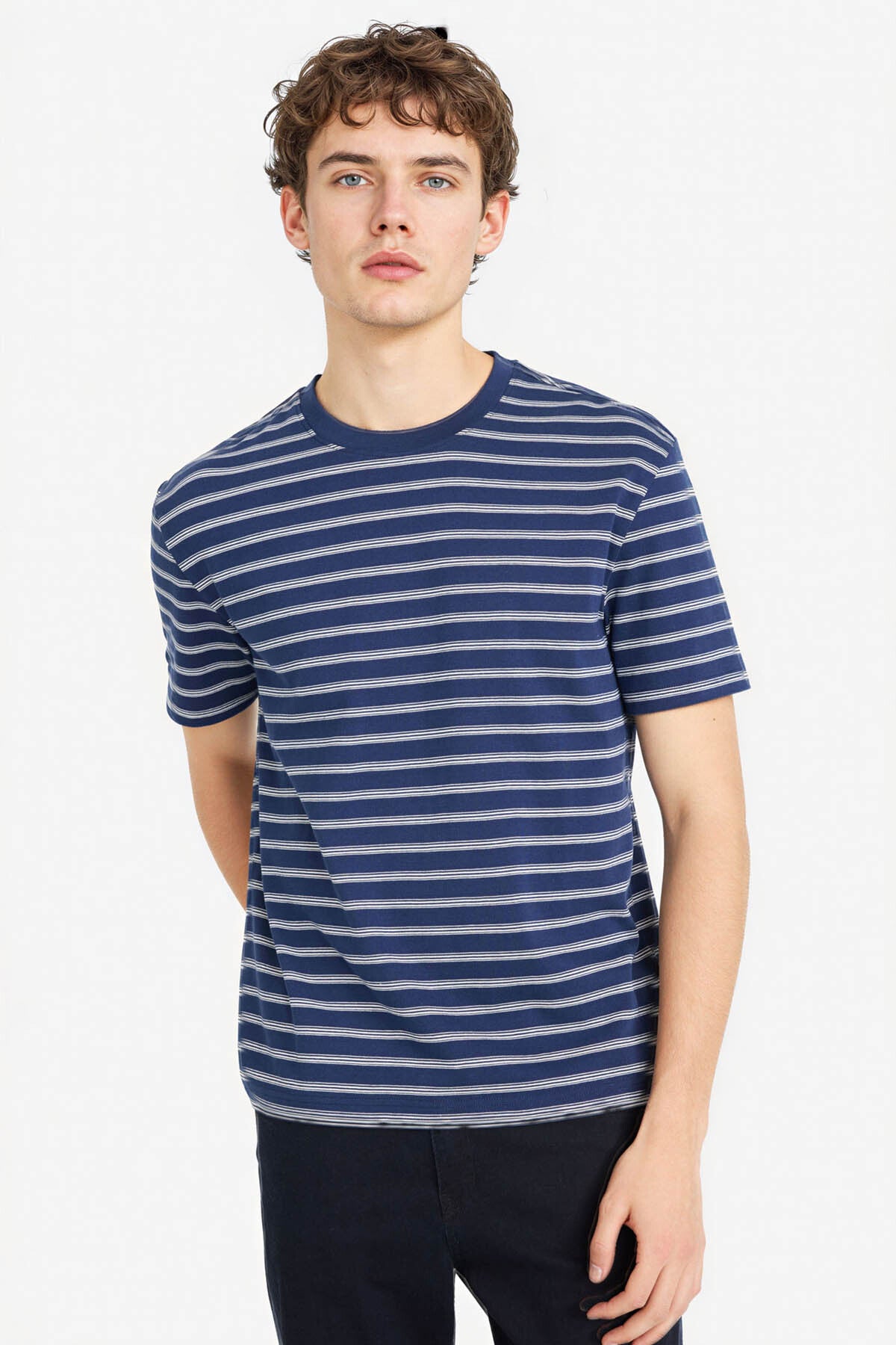 DeFacto Erkek Çizgili T-Shirt F9674AX - Koyu Lacivert