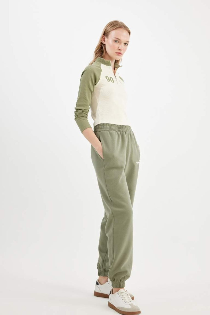 Defacto Kadın Trousers Z7072AZ - Açık Haki Yeşili