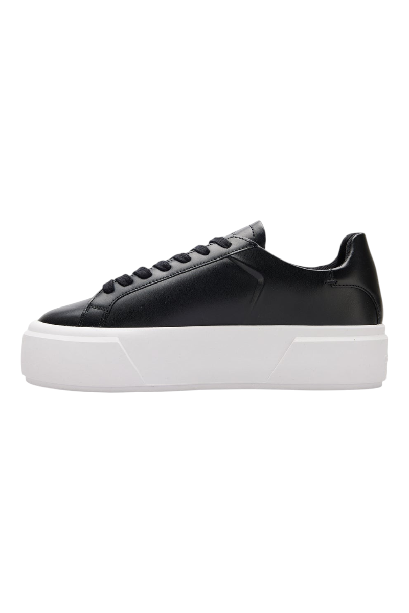 Sporline Calvin Klein siyah deri kadın sneaker, kalın beyaz tabanlı şık günlük ayakkabı tasarımı