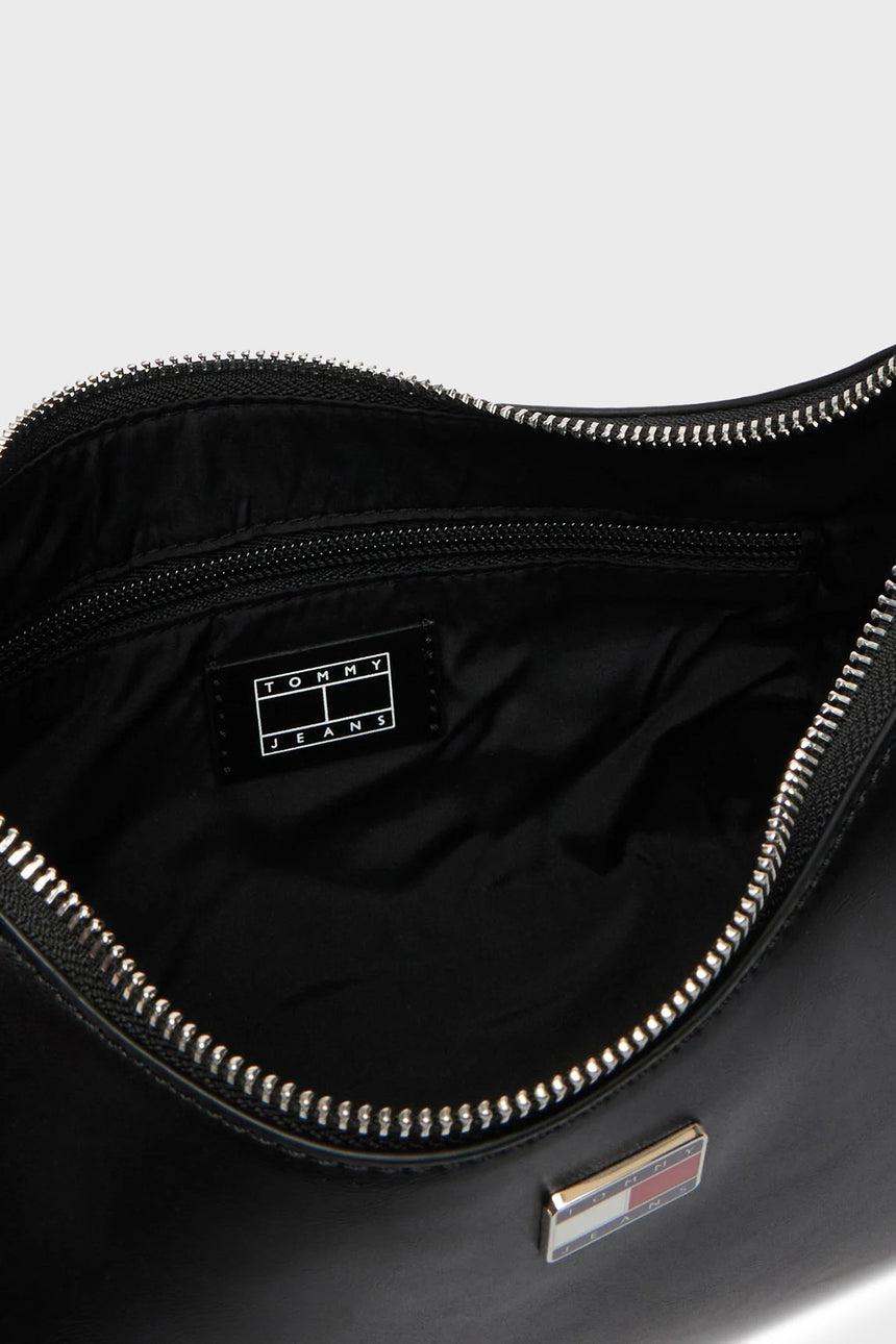 Tommy Hilfiger Kadın TJW CITY CHARM SHOULDER BAG AW0AW18458BDS - Siyah