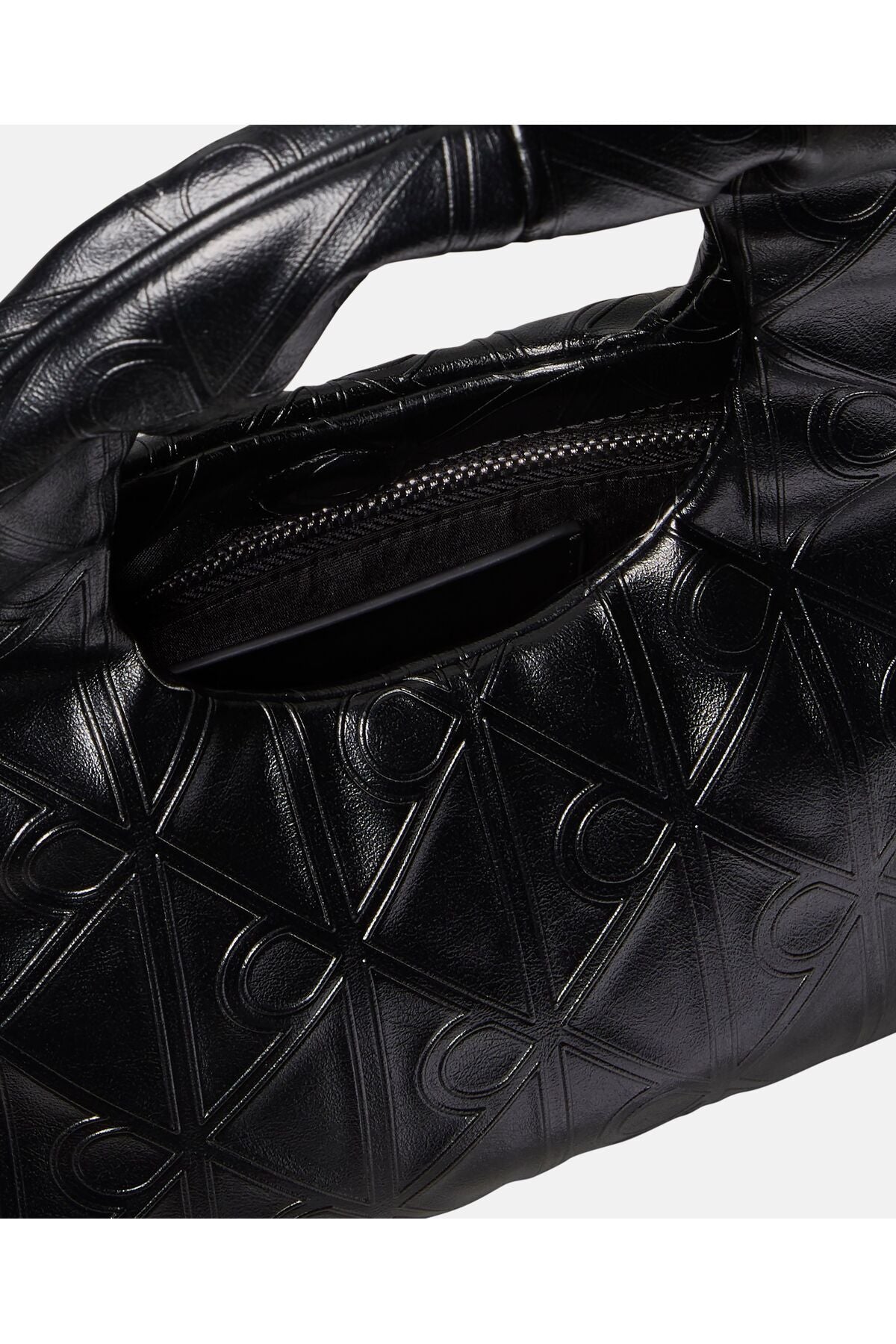 Calvin Klein Kadın EMBLEM AOP PUFFER BAG WITH STRAP LV04F3200G001 - Siyah