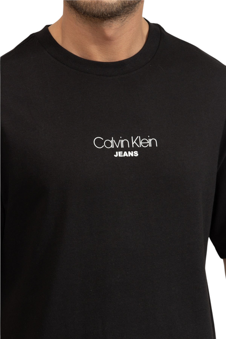 Sporline Calvin Klein siyah %100 pamuklu comfort kesim erkek tişört, göğüs kısmında beyaz marka logolu