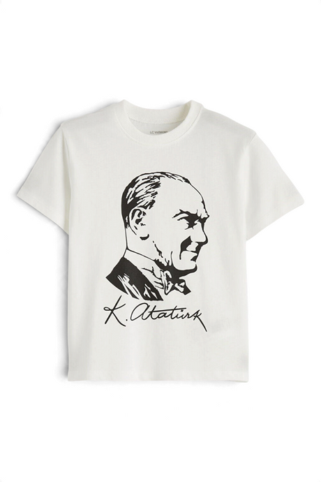 Sporline LC Waikiki ekru renkli, %100 pamuklu, Atatürk baskılı çocuk kısa kollu t-shirt