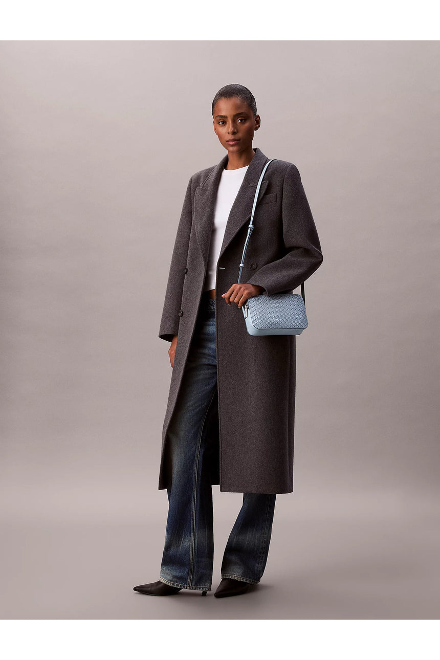 Calvin Klein Kadın EMBLEM AOP ELONGATED CAMERA BAG LV04F3268G - Mavi