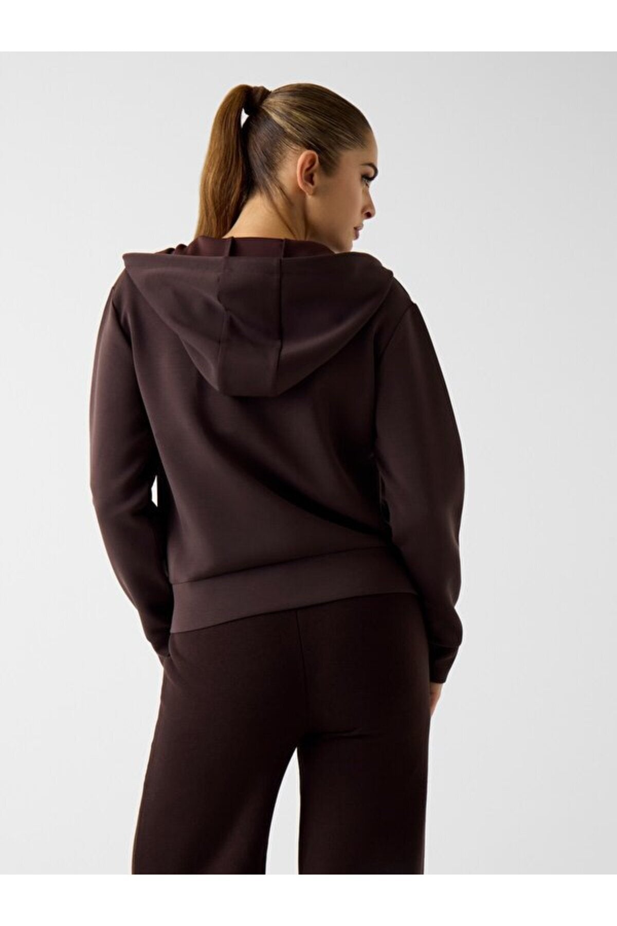 Guess Olympe Kadın Kapüşonlu Fermuarlı Sweatshirt V4YQ06KCAY2 - Kahverengi