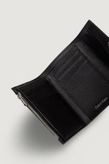 Calvin Klein Kadın ROUND HW PEBBLE TRIFOLD LV04F1225G - Siyah