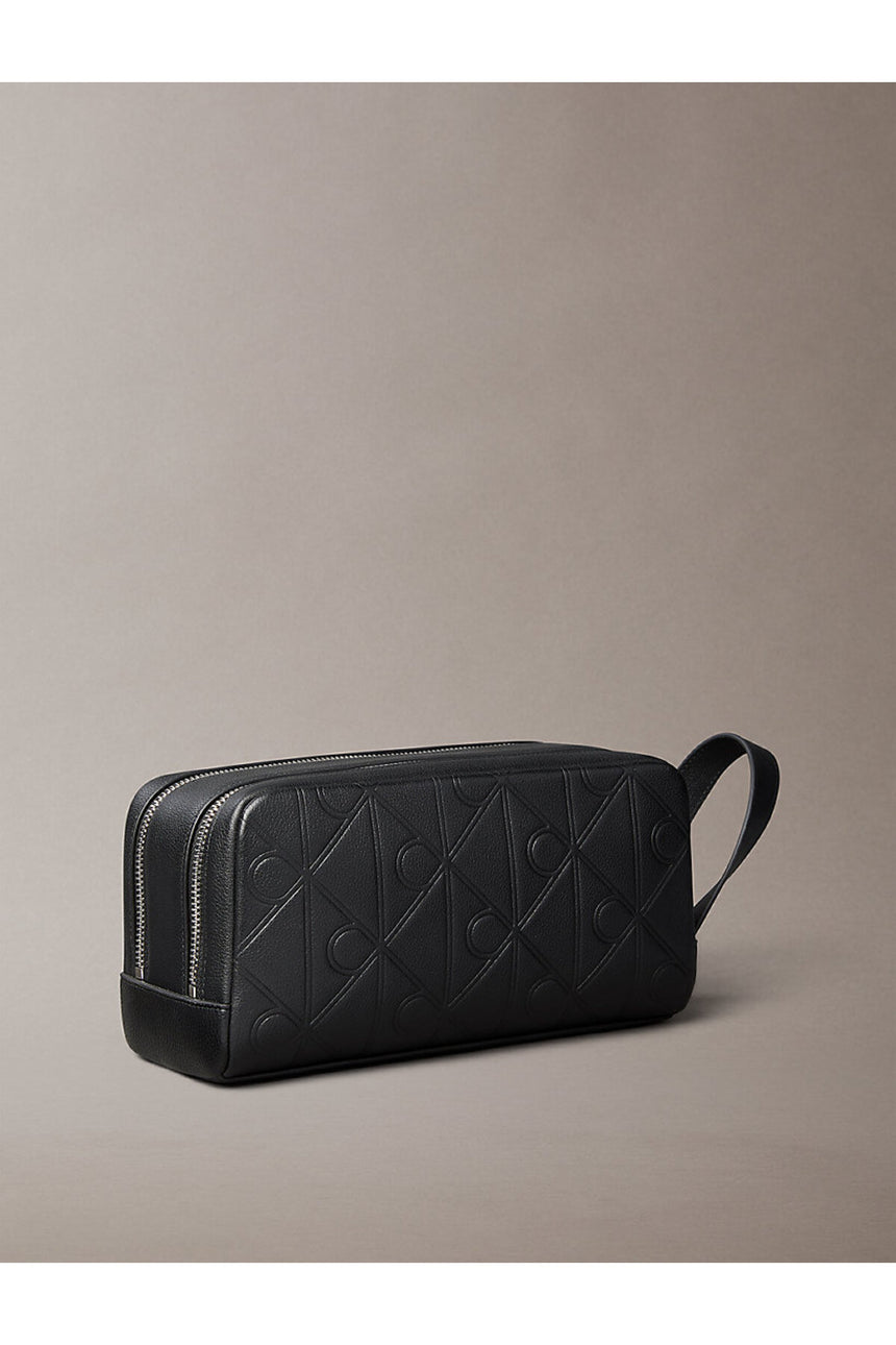 Calvin Klein Erkek XL EMBLEM AOP EMBSS DOPP KIT LV04D1219G - Siyah