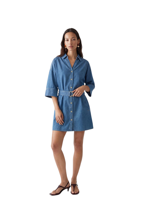 Sporline LC Waikiki indigo mavi renkli, gömlek yakalı, truvakar kollu ve kuşaklı mini denim kadın elbise