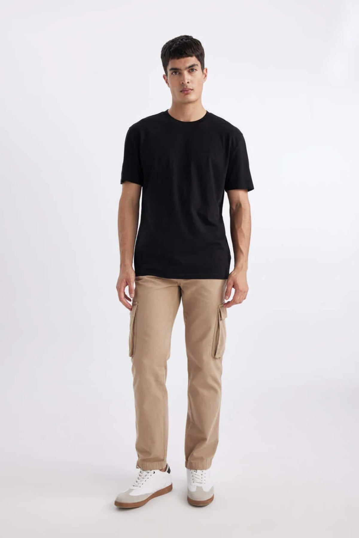 DeFacto Erkek T-Shirt V7699AZ - Siyah