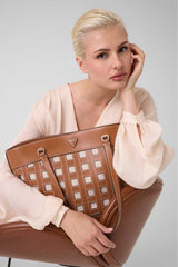 Guess Frankie Girlfriend Kadın Tote El Çantası HWWG9736220 - Kahverengi
