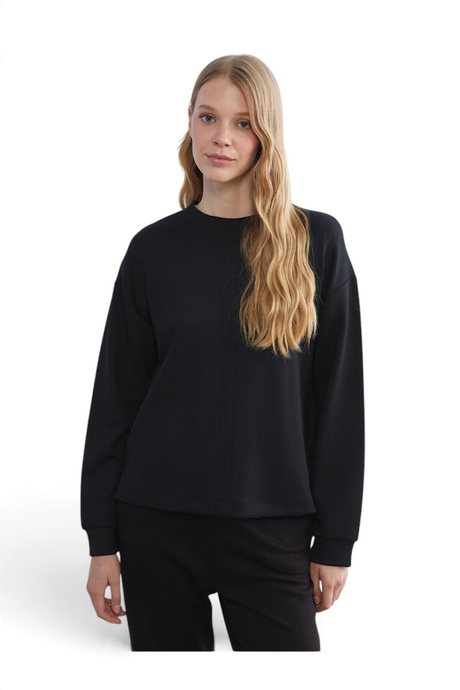 Sporline LC Waikiki siyah renkli, uzun kollu, loose kesim kadın sweatshirt
