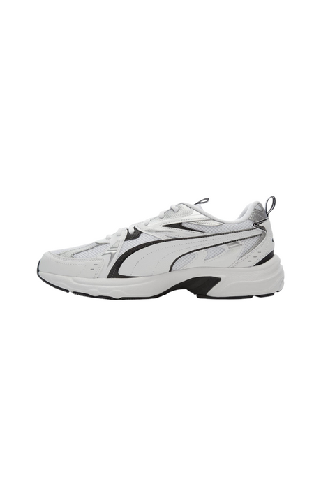 Sporline Puma Milenio Tech beyaz ve siyah file detaylı unisex koşu ayakkabısı, yan profilden görünüm.