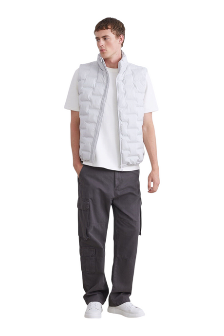 Sporline LC Waikiki erkek açık gri şişme yelek, %100 polyester, regular kesim, günlük şık dış giyim.