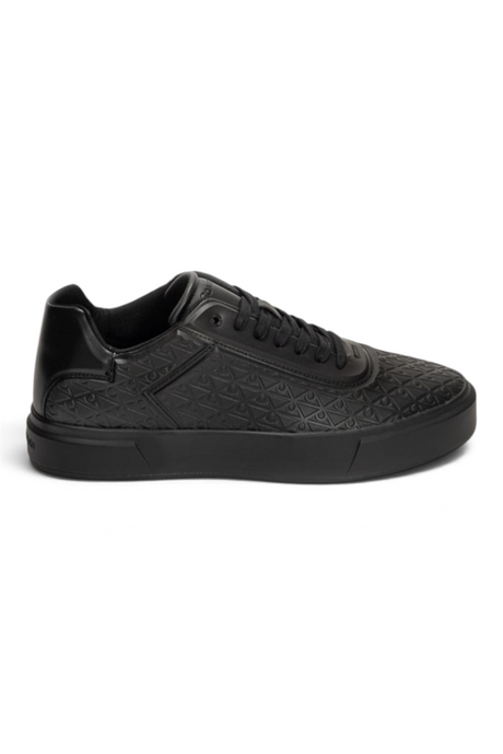 Sporline Calvin Klein siyah erkek sneaker, üzerinde kabartmalı logo desenleri bulunan şık deri günlük ayakkabı.