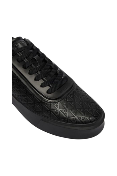 Sporline Calvin Klein siyah kadın sneaker, geometrik kabartma desenli deri yüzey ve bağcıklı tasarım