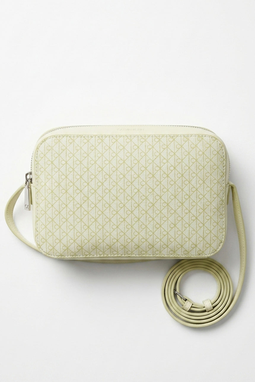 Calvin Klein Kadın EMBLEM AOP ELONGATED CAMERA BAG LV04F3268G - Yeşil