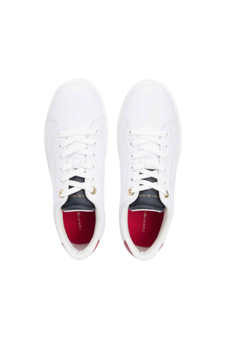 Sporline Tommy Hilfiger kadın beyaz deri sneaker, üstten görünüm