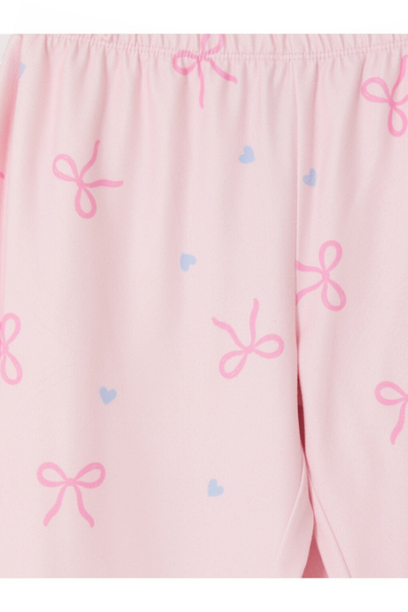 Sporline LC Waikiki kız çocuk pijama takımı, soluk pembe renkli, kurdele ve kalp desenli yumuşak kumaş detaylı
