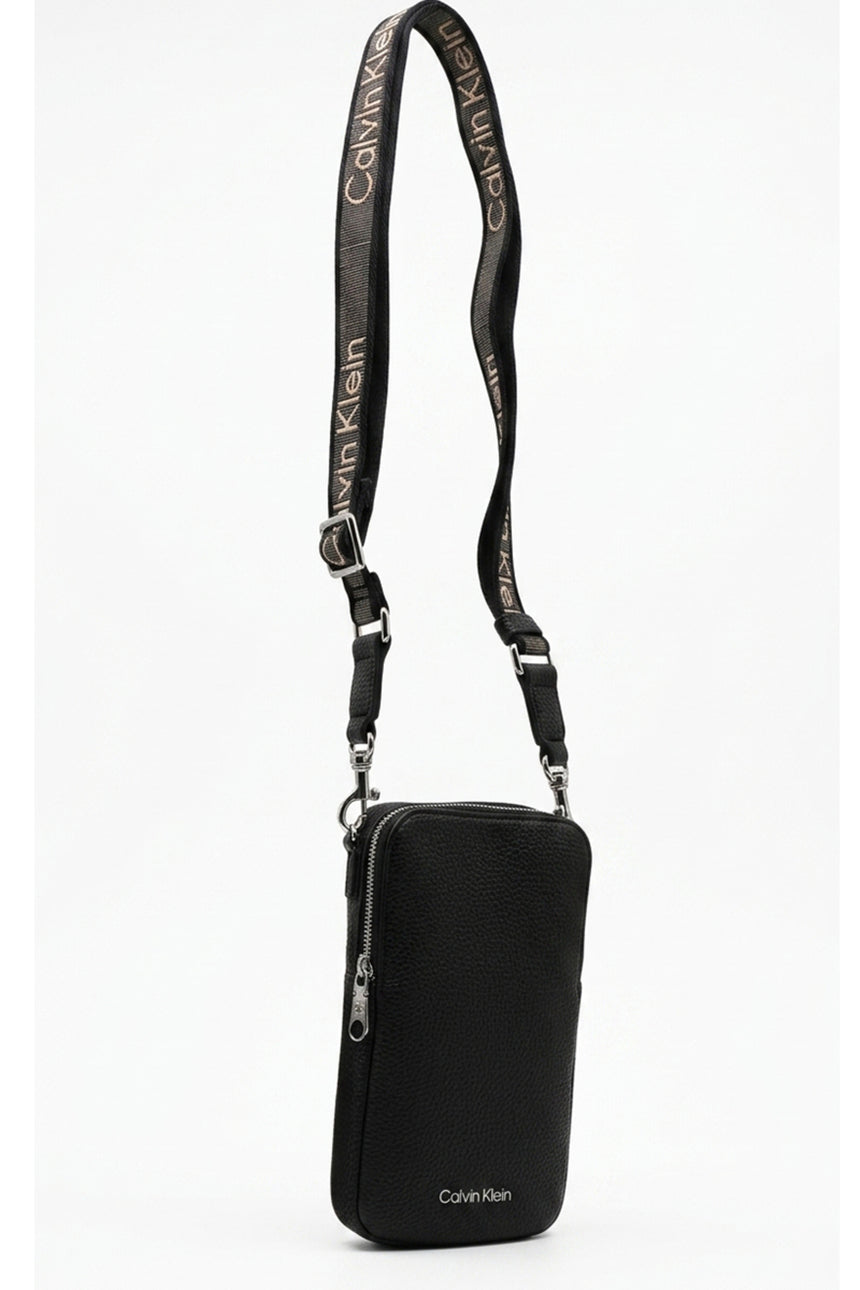 Calvin Klein Kadın LOGO WEBBING PHONE CROSSBODY LV04F1222G - Siyah