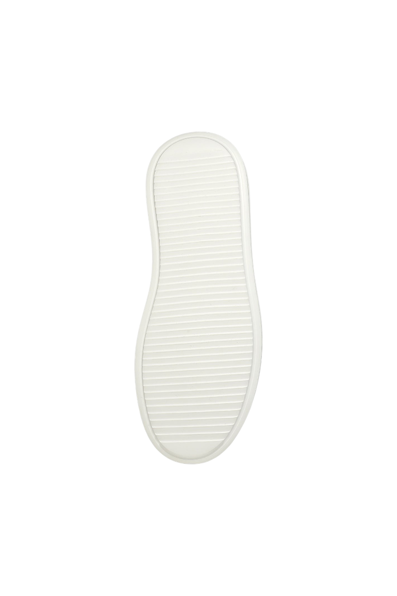 Sporline Pierre Cardin erkek sneaker ayakkabının beyaz renkli tırtıklı taban detayı