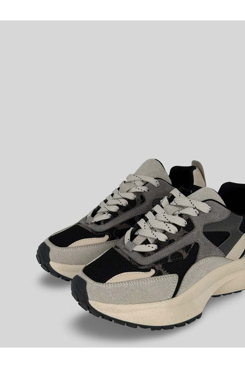 Noirah Kadın Siyah Kalın Tabanlı Bağcıklı Süet Detaylı Rahat Kullanım File  Spor Ayakkabı Sneaker - Siyah