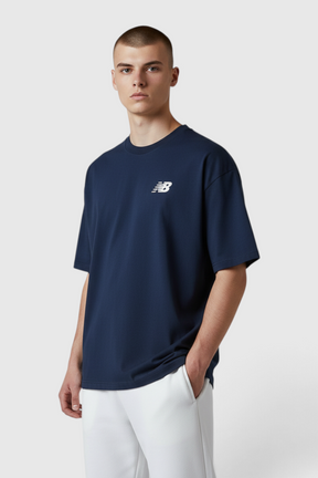 Sporline New Balance lacivert %100 pamuk erkek tişört giyen model