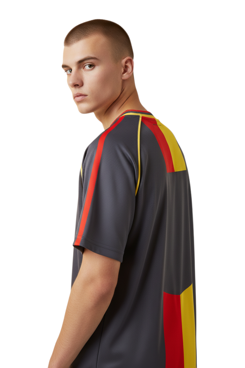 Sporline Puma Galatasaray 1998 retro çocuk forması, füme renkli, sarı ve kırmızı detaylı, %100 polyester kumaş
