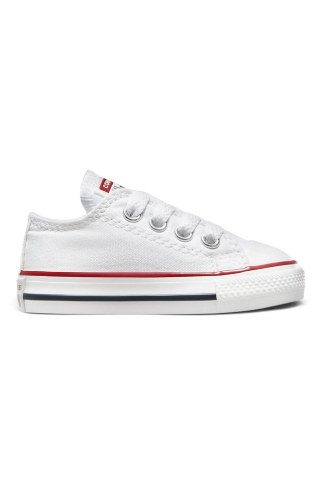 Sporline marka beyaz kanvas Converse Chuck Taylor All Star çocuk spor ayakkabı, yan profil görünümü