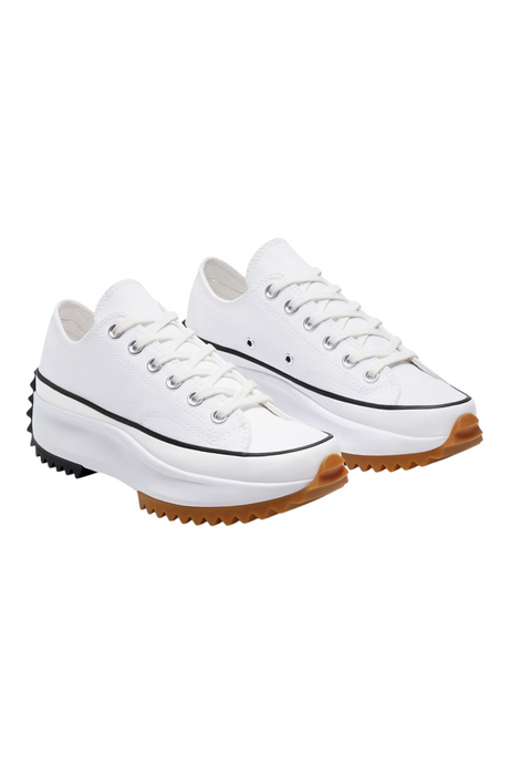 Sporline beyaz Converse Run Star Hike kanvas spor ayakkabı, tırtıklı kauçuk tabanlı platform tasarım
