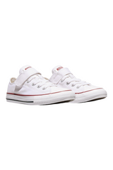 Sporline beyaz kanvas Converse Chuck Taylor All Star çocuk ayakkabısı, cırt cırtlı bantlı ve düşük bilekli tasarım.