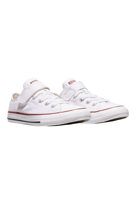 Sporline beyaz kanvas Converse Chuck Taylor All Star çocuk ayakkabısı, cırt cırtlı bantlı ve düşük bilekli tasarım.